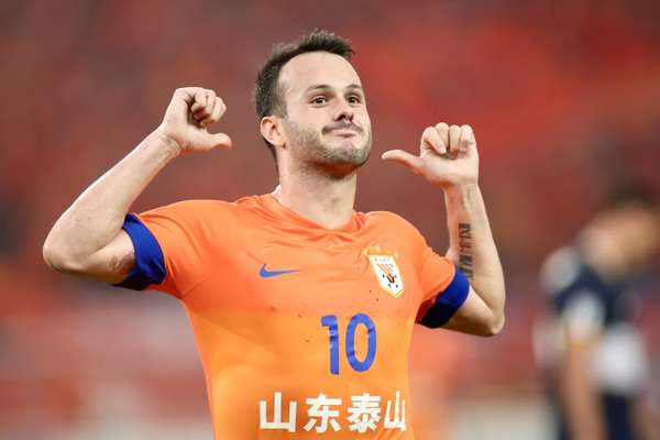 格鲁吉亚射手强势追击，中超金靴之争悬念再起